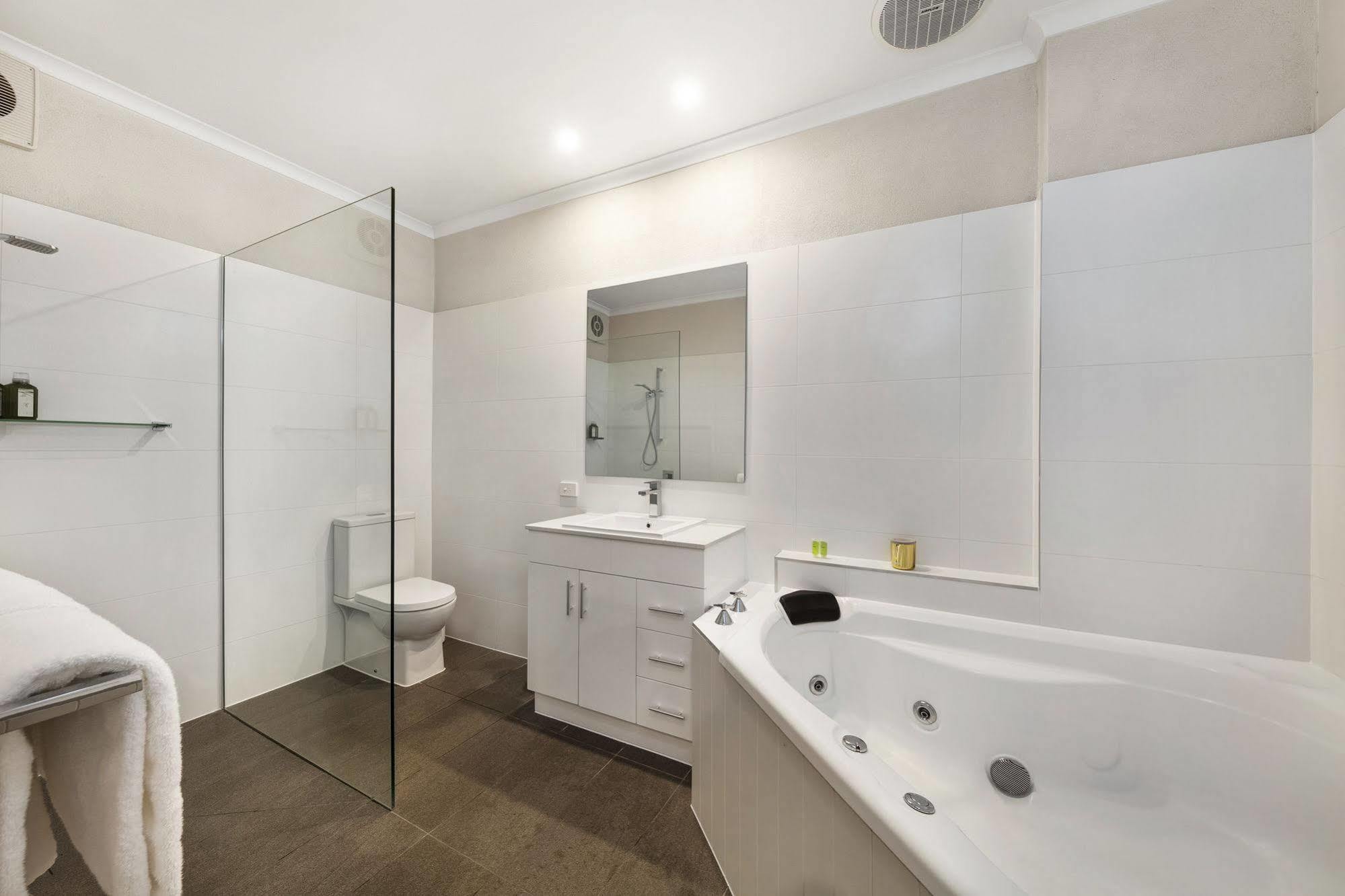 Moonlight Bay Apartments Rye Extérieur photo