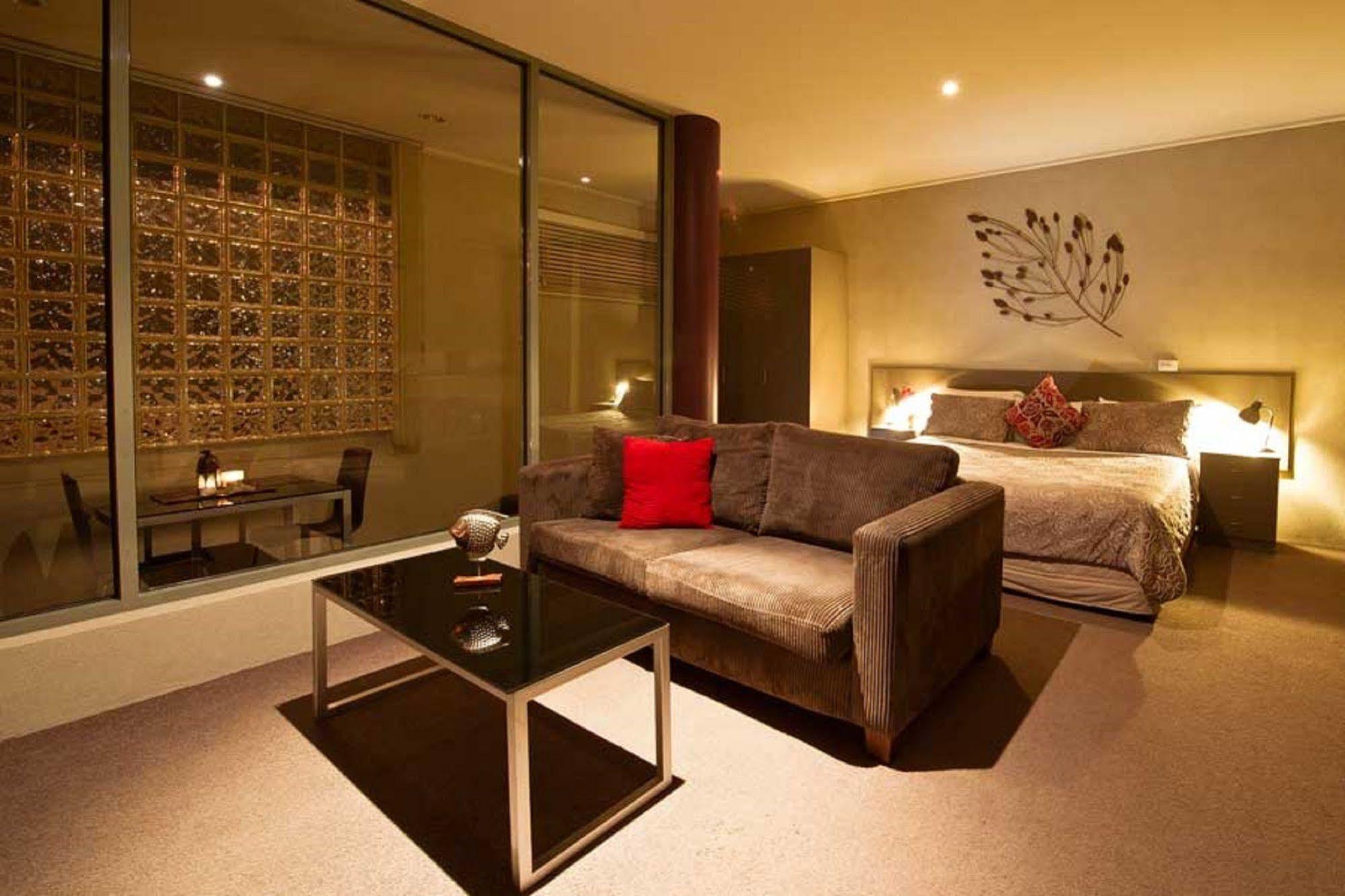 Moonlight Bay Apartments Rye Extérieur photo